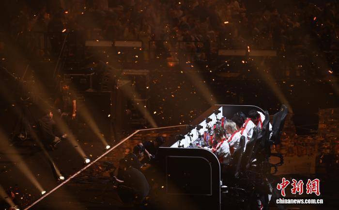 2025年KPL王者荣耀職(zhí)业聯(lián)赛夏季(jì)赛决赛在杭州举行(xíng)