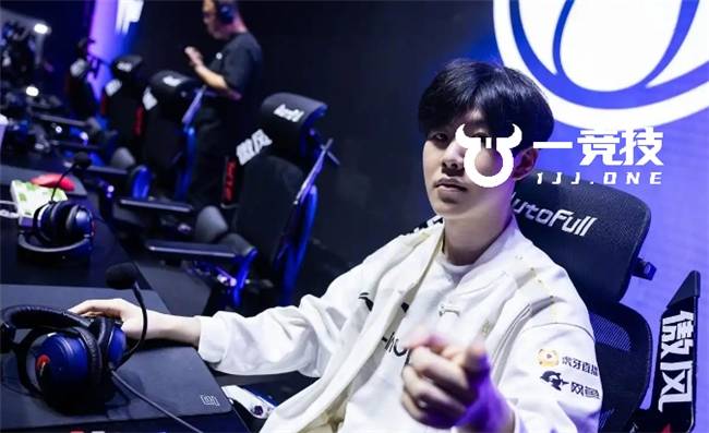 LOL：LPL常规賽(sài)最佳阵容出炉 Theshy当选一(yī)阵Bin落选！