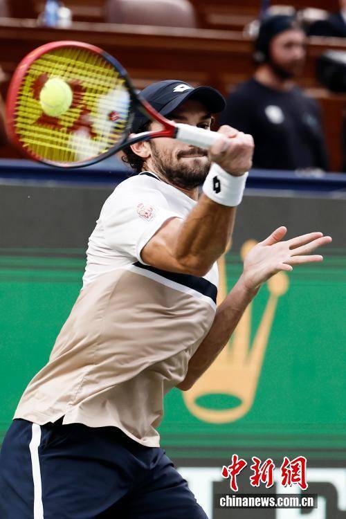 2025上海网球大师赛:瓦朗坦·瓦舍罗夺得男单冠军