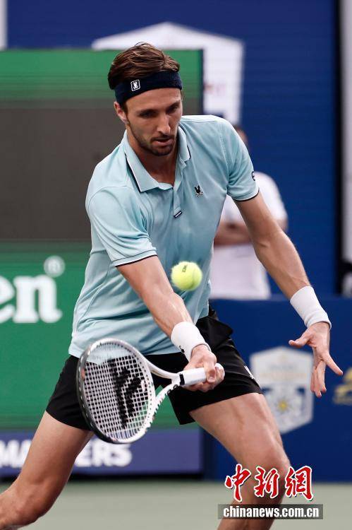 2025上海网球大师赛:瓦朗坦·瓦舍罗夺得男单冠军