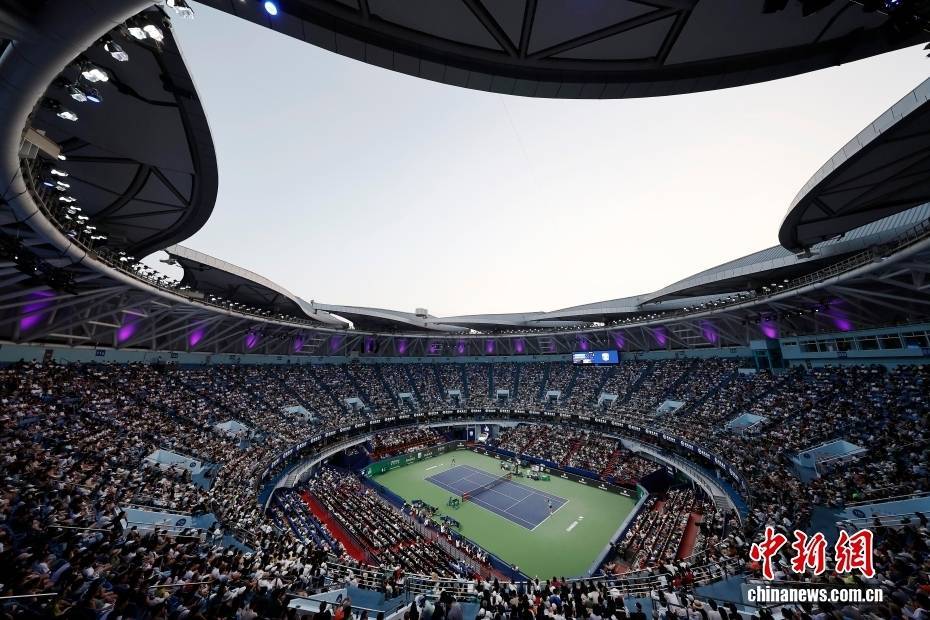 2025上海网球大师赛:瓦朗坦·瓦舍罗夺得男单冠军