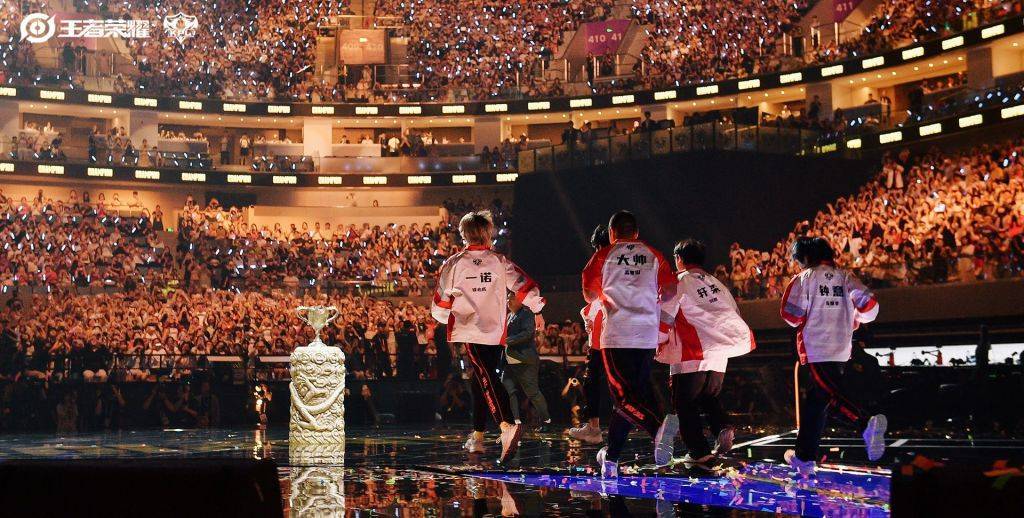 成(chéng)都AG赢得KPL夏(xià)季赛冠軍(jūn)，王者電(diàn)竞发力(lì)线下(xià)探索