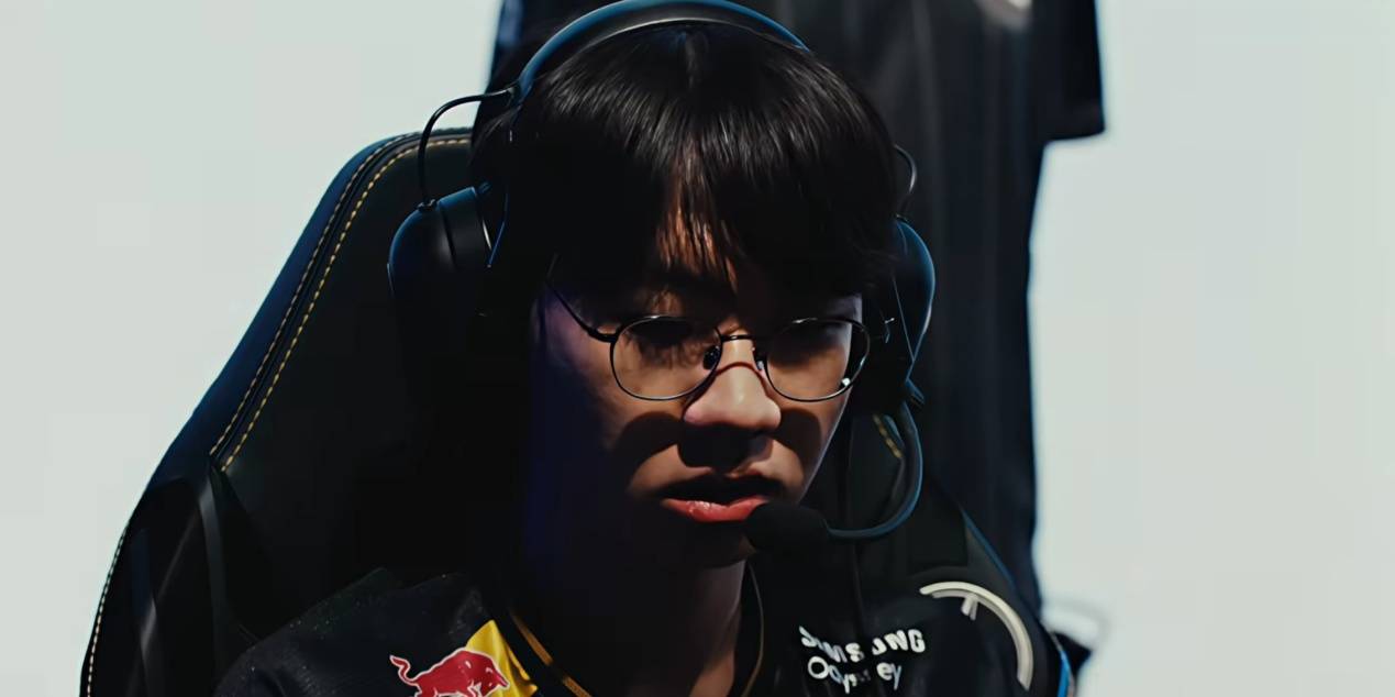 LPL遭遇巨大打击！AL八強(qiáng)首战告负，Faker岩雀封神，Hope葬送比(bǐ)赛