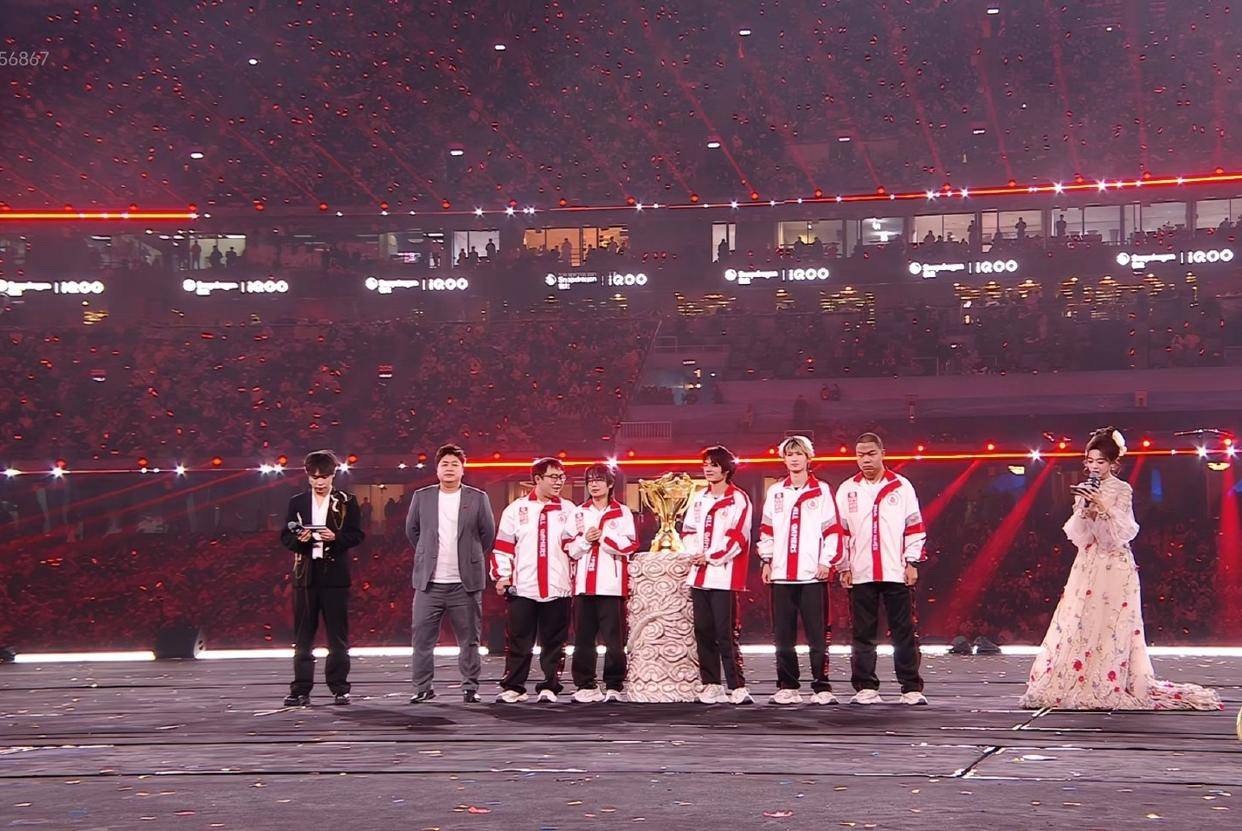 KPL总决赛：AG夺冠，一诺FMVP，KPL年总上座人数62196人！