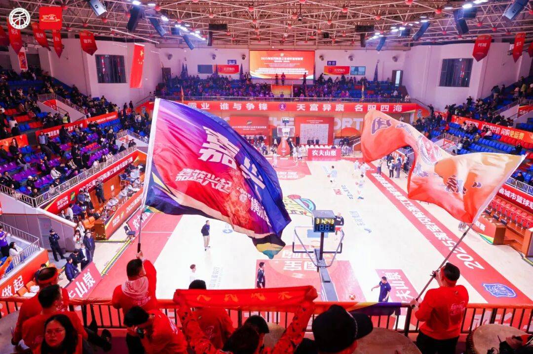 大战榜首！輸(shū)球没輸(shū)人(rén)