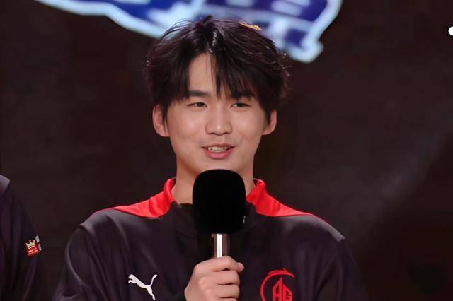 RNGM锁定久哲,樱花未必离队,小俞去hero组AG二队,妖刀子阳试训